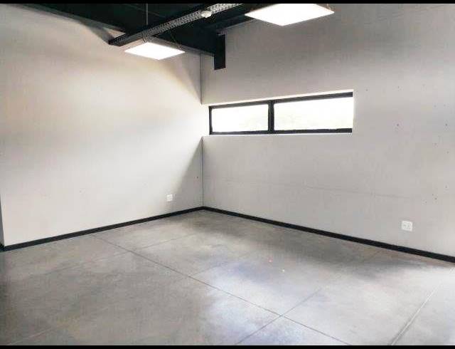 156M² MEDICAL SUITE RENTED IN WALMER